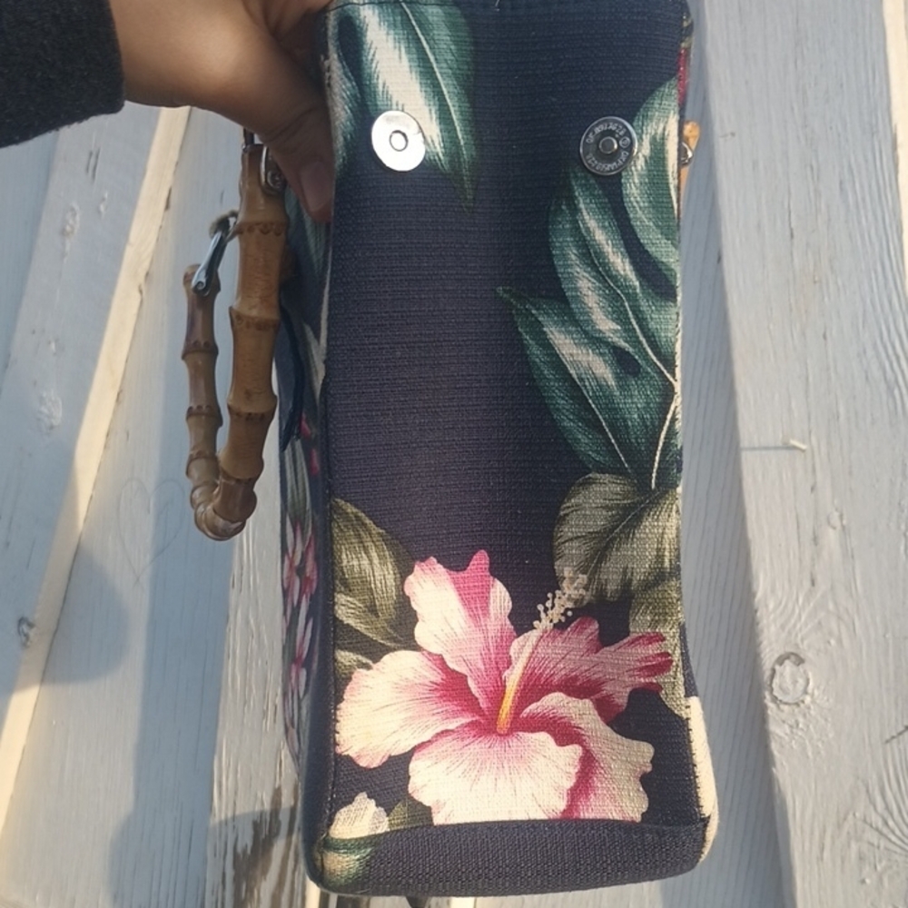 Vintage Floral Handbag - Picture 6 of 10